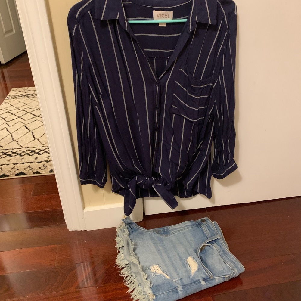 Button Up Top - image 3